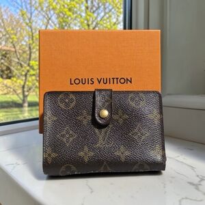 Authentic Louis Vuitton Monogram Snap Wallet & Kisslock Closure-COA W/ Purchase